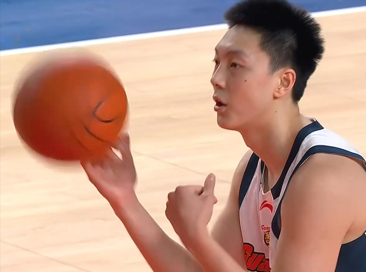 九游娱乐app下载-广东惨遭18分逆转，一战打破全明星滤镜，杜锋无能狂怒